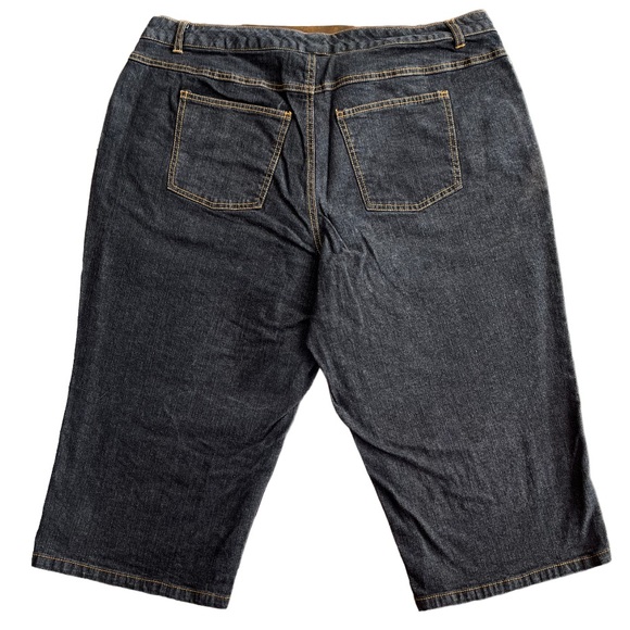 Natural Fit Black Capri Jeans Woman Within Plus Size Cropped Jeans - Picture 7 of 16